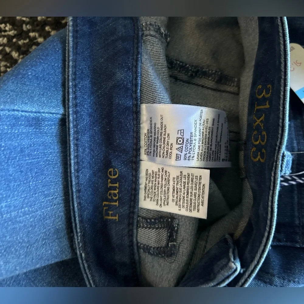 Tommy Bahama Tema Flare Jeans mid ocean wash 31x33 - Picture 16 of 17